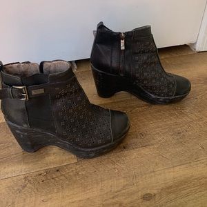Jambu Leather boots